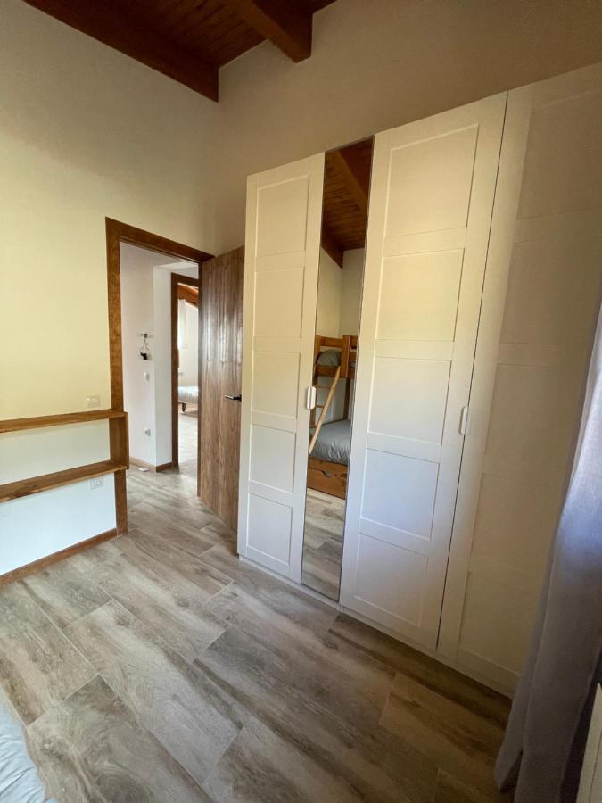 Casa De Les Escoles, Espinalbet - Alberga Castellar del Riu Экстерьер фото