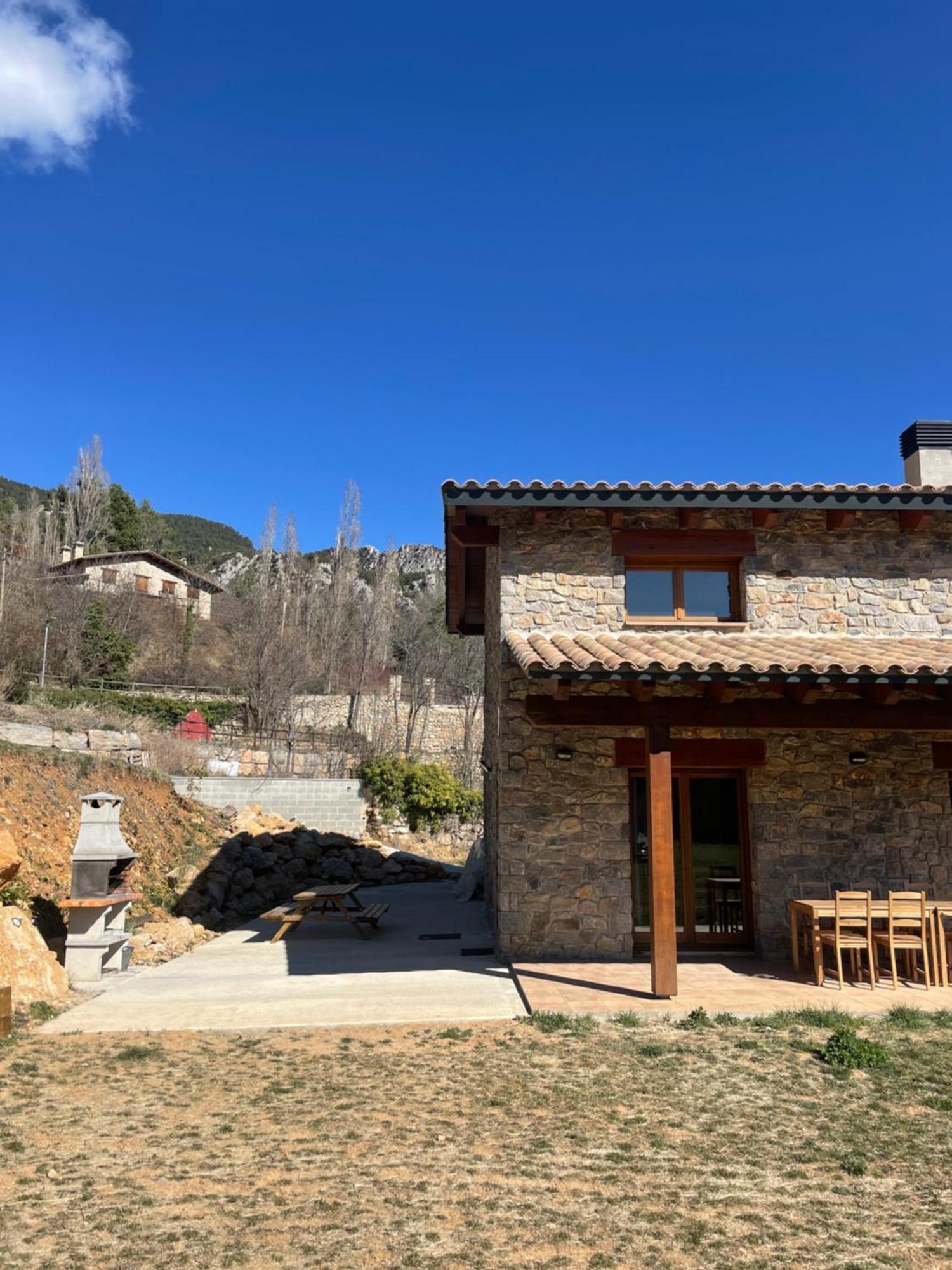 Casa De Les Escoles, Espinalbet - Alberga Castellar del Riu Экстерьер фото