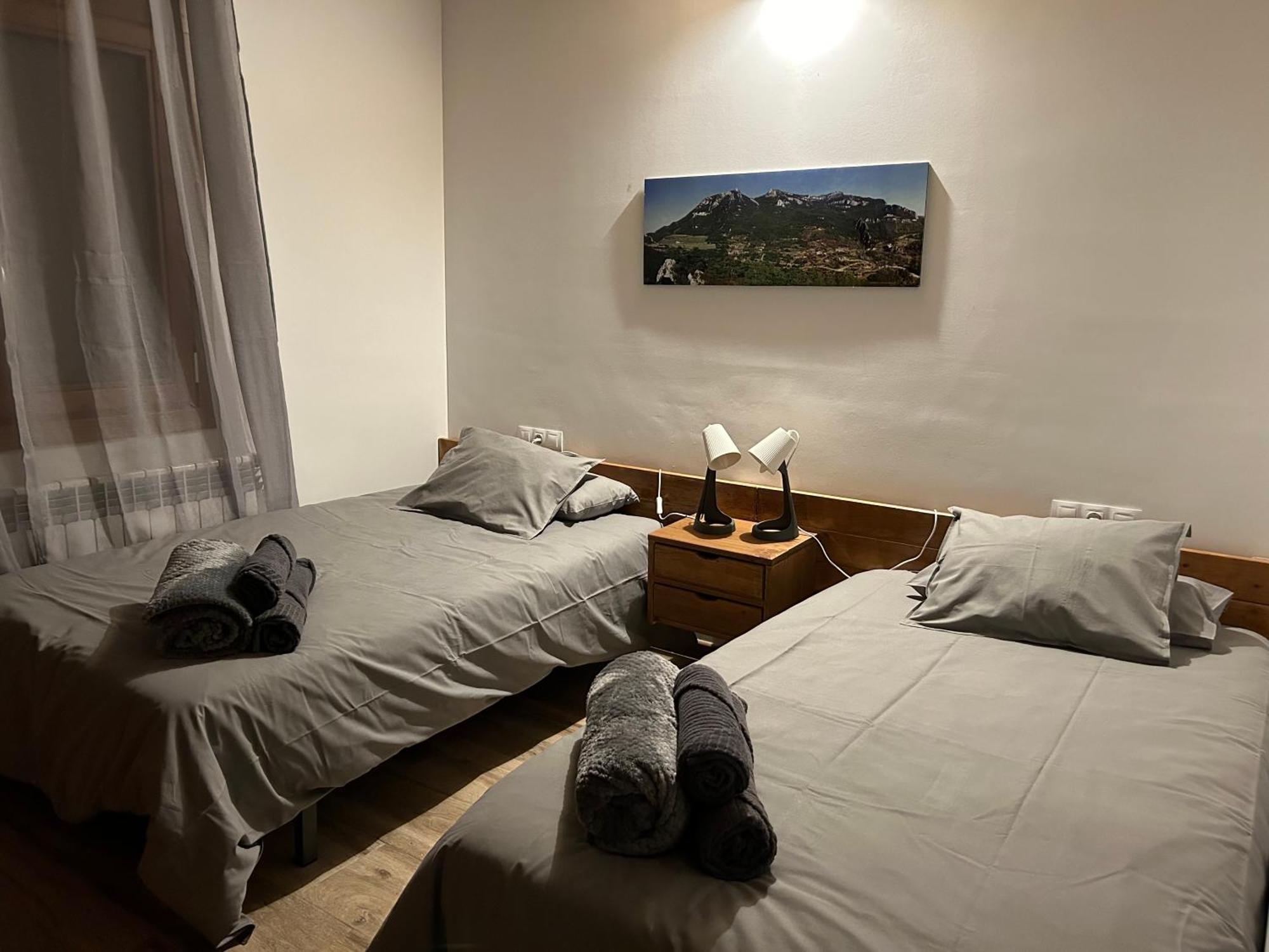 Casa De Les Escoles, Espinalbet - Alberga Castellar del Riu Экстерьер фото